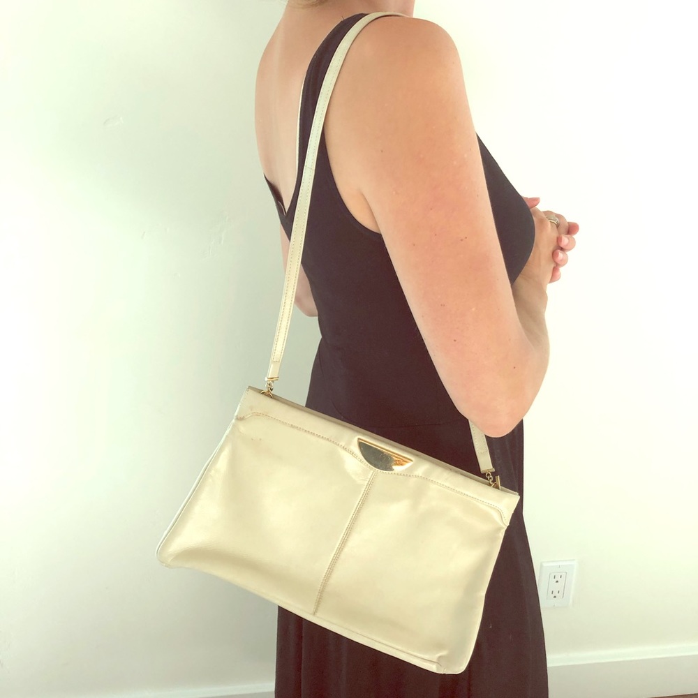Vintage Rodo leather purse. Ivory leather.